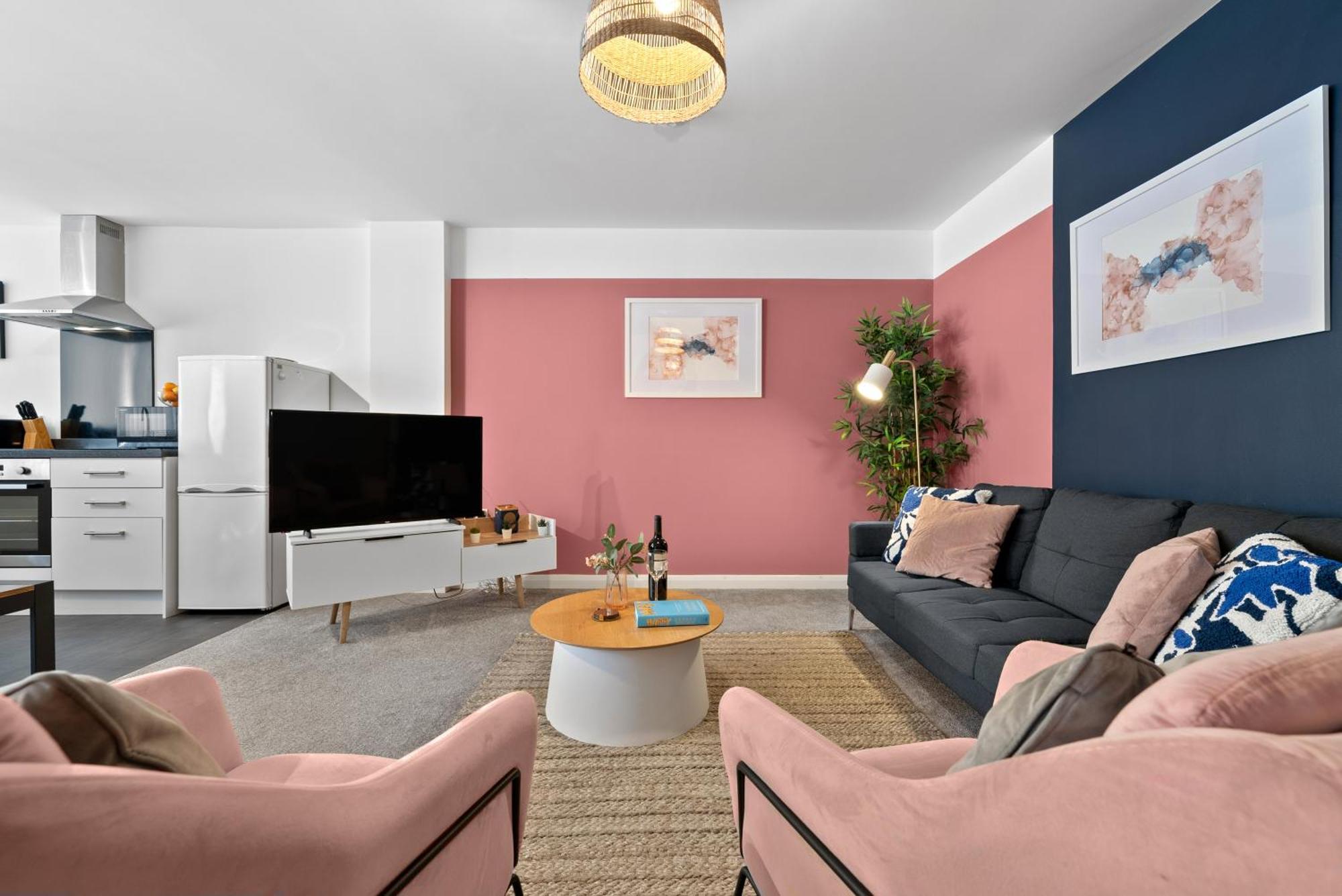 Glevum Lodge - 2 Bedroom Town Centre Apartment Cirencester Dış mekan fotoğraf